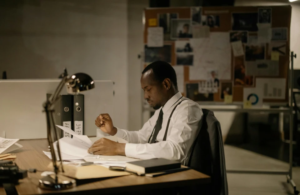 investigation room representing Netflix true crime documentary category