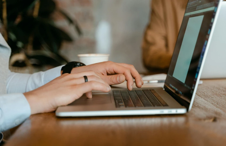writing a professional resume summary with AI